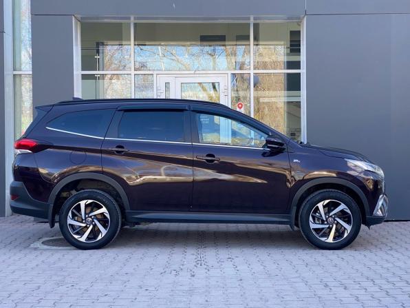 Toyota Rush II с пробегом 2022 года, цена 2 199 000 рублей, 52000 км, внедорожник, Автокод Объявления