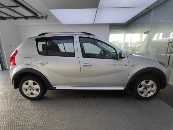 Renault Sandero I с пробегом 2013 года, цена 780 000 рублей, 124744 км, хэтчбек, Автокод Объявления