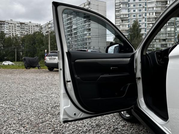 Mitsubishi Outlander III с пробегом 2013 года, цена 1 399 000 рублей, 142136 км, внедорожник, Автокод Объявления