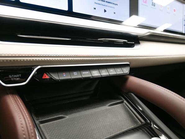 Geely Monjaro I с пробегом 2023 года, цена 3 549 000 рублей, 33358 км, внедорожник, Автокод Объявления