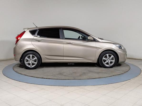 Hyundai Solaris I с пробегом 2011 года, цена 779 900 рублей, 174000 км, хэтчбек, Автокод Объявления