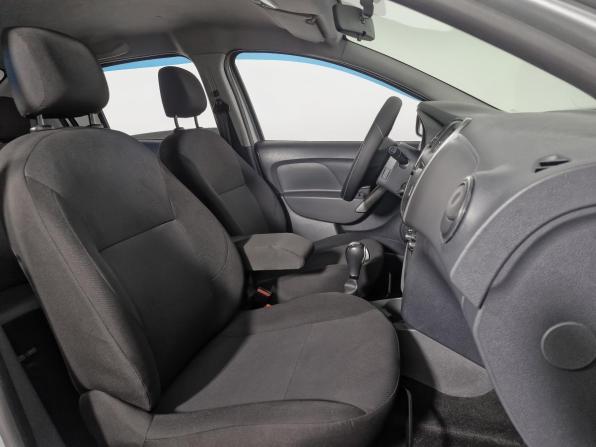 Renault Logan II с пробегом 2015 года, цена 729 000 рублей, 107438 км, седан, Автокод Объявления