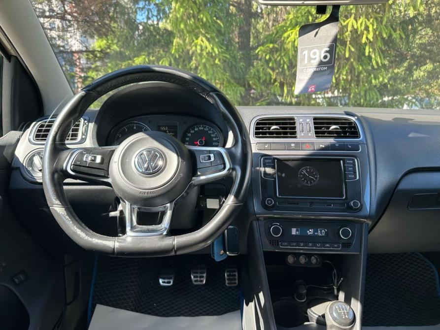 Volkswagen Polo V Рестайлинг Санкт-Петербург  - изображение 31