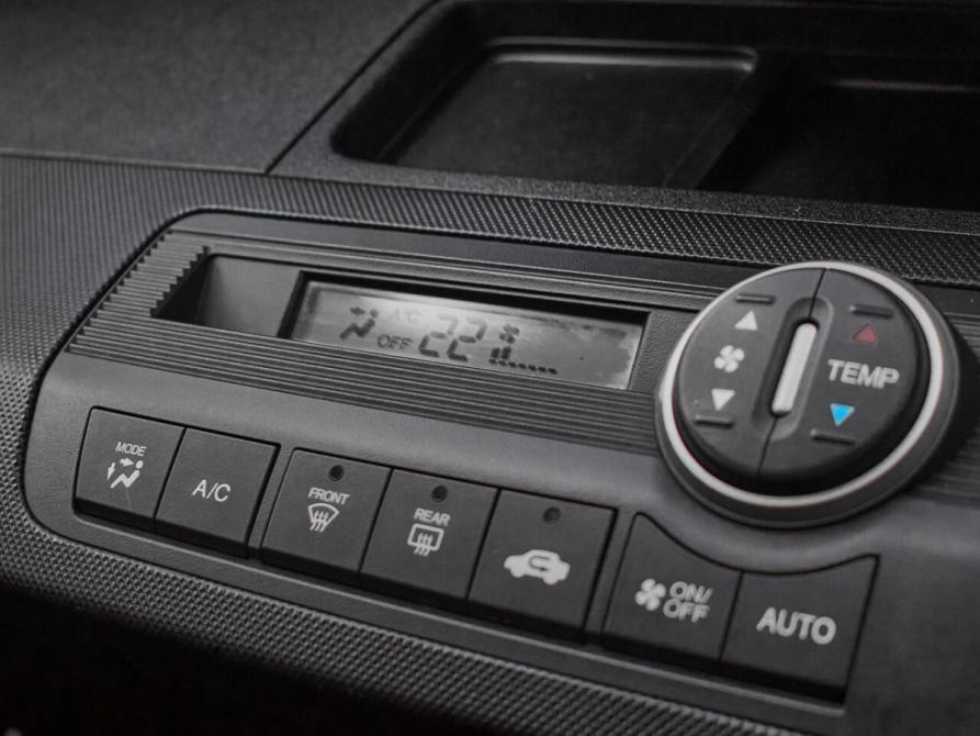 Honda Freed I Екатеринбург  - изображение 18