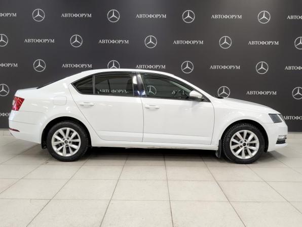 Skoda Octavia III (A7) Рестайлинг с пробегом 2019 года, цена 1 375 000 рублей, 92770 км, лифтбек, Автокод Объявления