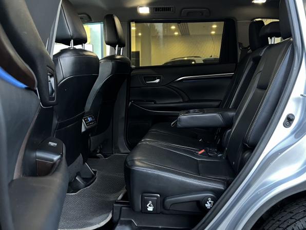 Toyota Highlander III (XU50) с пробегом 2015 года, цена 2 640 000 рублей, 189271 км, внедорожник, Автокод Объявления