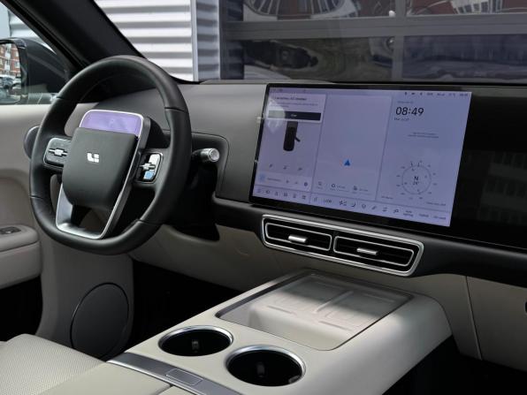 Li Auto (Lixiang) L7 I с пробегом 2024 года, цена 7 290 000 рублей, 1642 км, внедорожник, Автокод Объявления