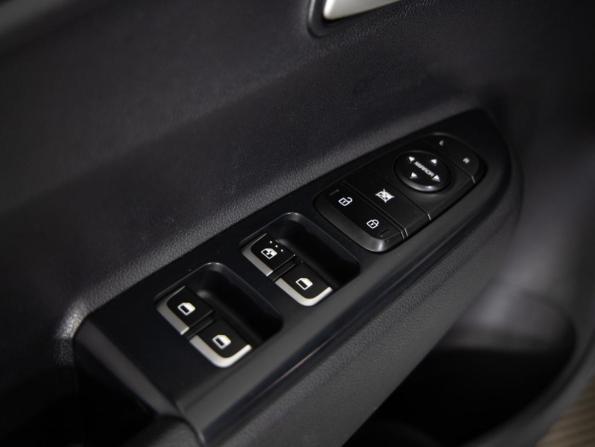 Kia Rio IV с пробегом 2018 года, цена 1 069 000 рублей, 137948 км, седан, Автокод Объявления