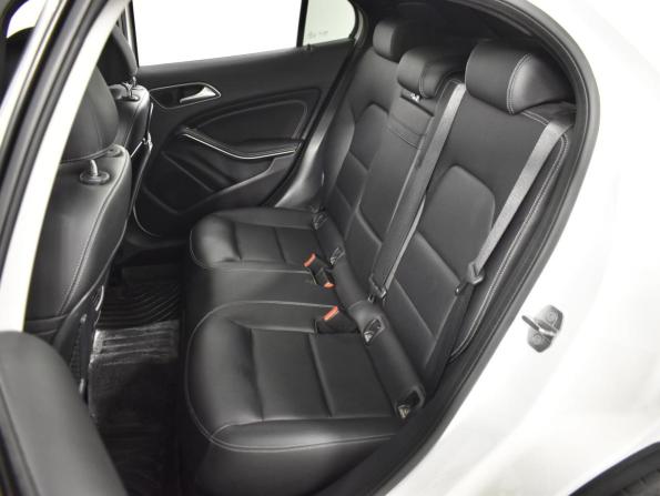 Mercedes-Benz GLA I (X156) Рестайлинг с пробегом 2019 года, цена 2 299 900 рублей, 47405 км, внедорожник, Автокод Объявления