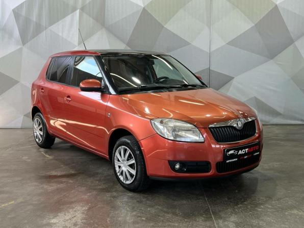 Skoda Fabia II с пробегом 2010 года, цена 650 000 рублей, 213503 км, хэтчбек, Автокод Объявления