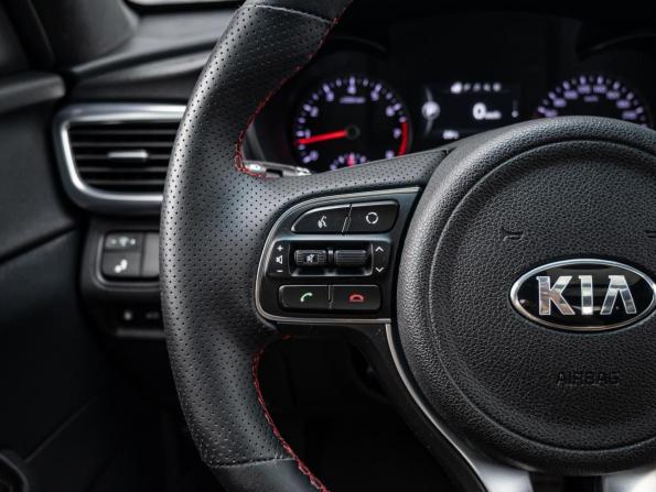 Kia Optima IV с пробегом 2017 года, цена 2 350 000 рублей, 94222 км, седан, Автокод Объявления