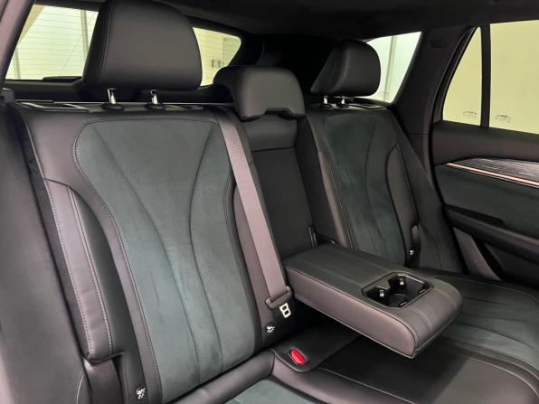 Geely Monjaro I с пробегом 2023 года, цена 3 240 000 рублей, 57600 км, внедорожник, Автокод Объявления
