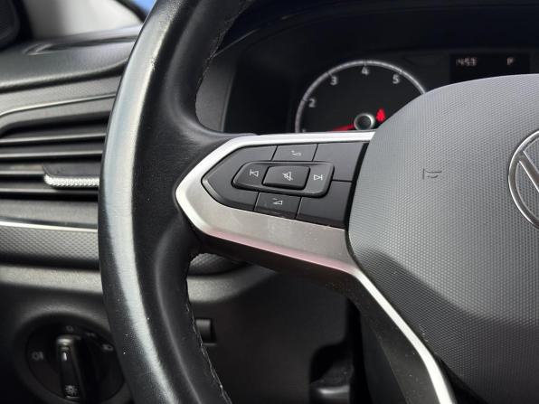 Volkswagen Polo VI с пробегом 2022 года, цена 1 750 000 рублей, 63628 км, лифтбек, Автокод Объявления