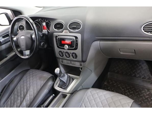 Ford Focus II Рестайлинг с пробегом 2011 года, цена 634 000 рублей, 127384 км, седан, Автокод Объявления