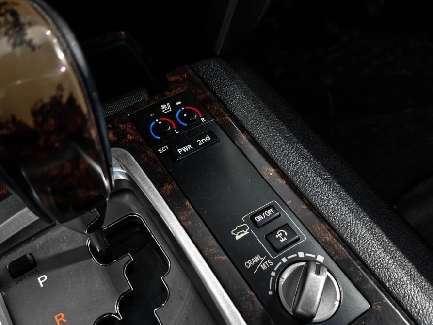 Toyota Land Cruiser 200 Series Рестайлинг 1 Санкт-Петербург  - изображение 23