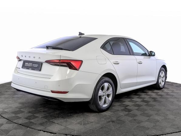 Skoda Octavia IV (A8) с пробегом 2022 года, цена 2 235 000 рублей, 95417 км, лифтбек, Автокод Объявления