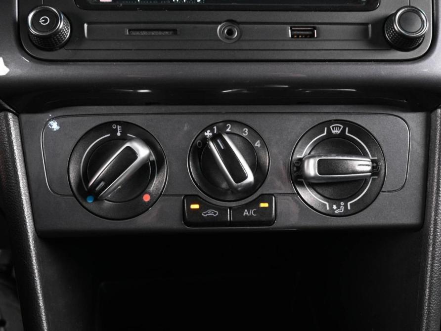 Volkswagen Polo V Рестайлинг Ростов-на-Дону  - изображение 15