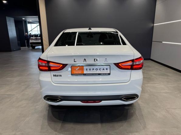 Lada (ВАЗ) Vesta I Рестайлинг (NG) с пробегом 2024 года, цена 1 415 000 рублей, 22000 км, седан, Автокод Объявления