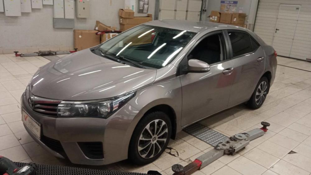 Toyota Corolla XI (E160 E170 E180) Санкт-Петербург  - изображение 1