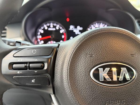 Kia Rio IV с пробегом 2018 года, цена 1 290 000 рублей, 153889 км, седан, Автокод Объявления