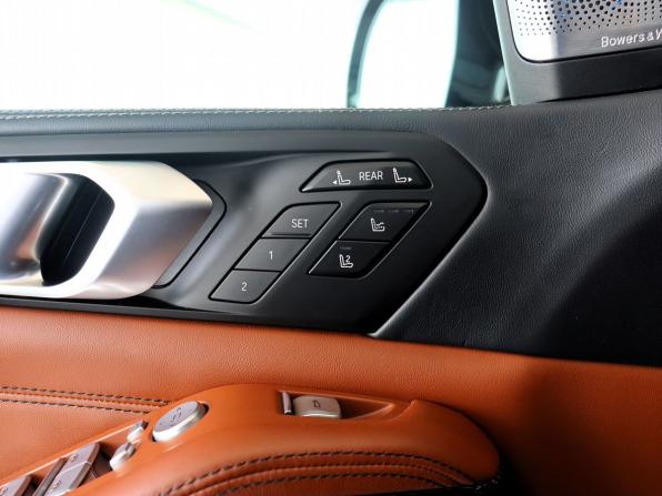 BMW X7 I (G07) Рестайлинг с пробегом 2023 года, цена 15 990 000 рублей, 26438 км, внедорожник, Автокод Объявления