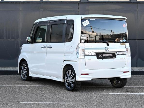Daihatsu Tanto III с пробегом 2015 года, цена 989 000 рублей, 137312 км, микровэн, Автокод Объявления