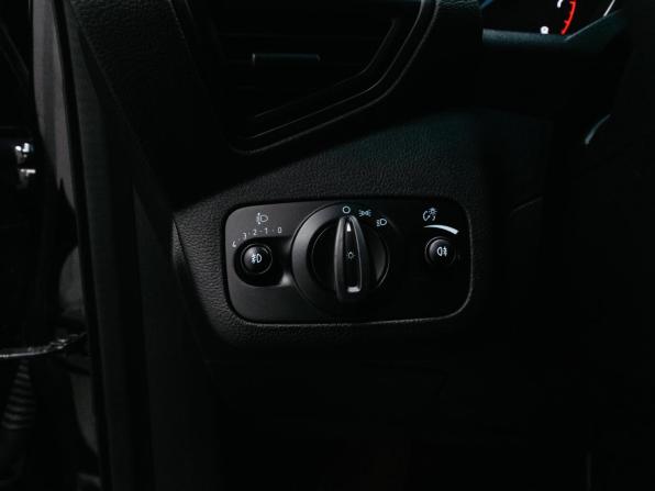Ford Kuga II Рестайлинг с пробегом 2018 года, цена 1 449 000 рублей, 140866 км, внедорожник, Автокод Объявления