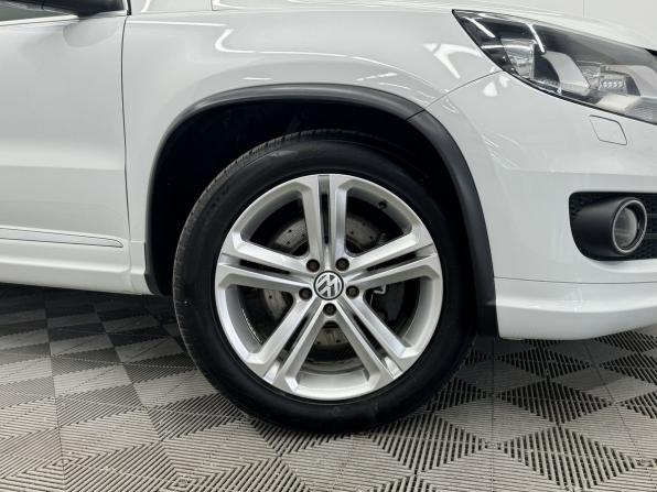 Volkswagen Tiguan I Рестайлинг с пробегом 2015 года, цена 1 799 000 рублей, 208851 км, внедорожник, Автокод Объявления