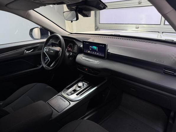 Haval Jolion I Рестайлинг с пробегом 2024 года, цена 2 270 000 рублей, 15581 км, внедорожник, Автокод Объявления