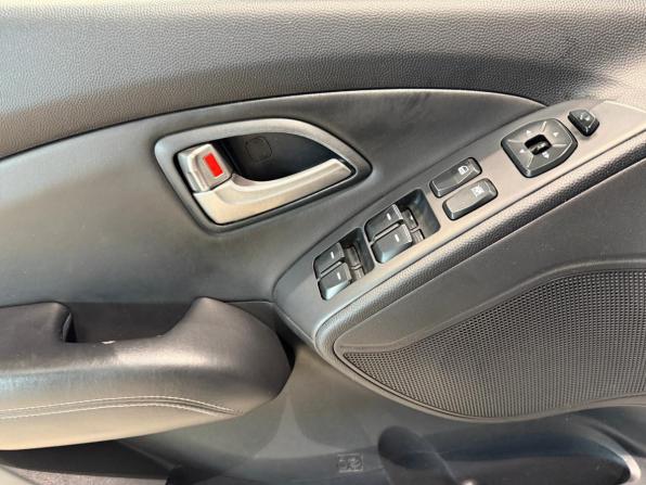 Hyundai ix35 I с пробегом 2010 года, цена 1 050 000 рублей, 177000 км, внедорожник, Автокод Объявления