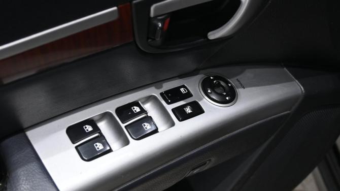 Hyundai Santa Fe II с пробегом 2006 года, цена 820 000 рублей, 288371 км, внедорожник, Автокод Объявления