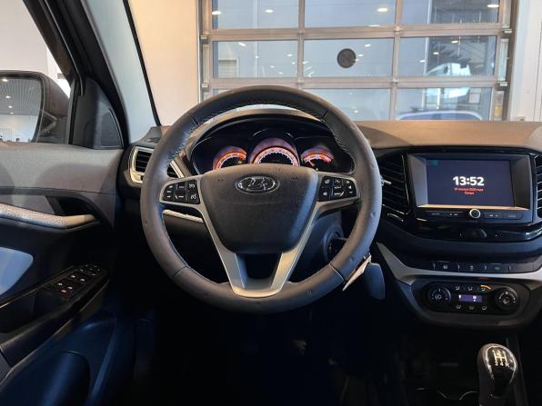 Lada (ВАЗ) Vesta I с пробегом 2021 года, цена 1 395 000 рублей, 70637 км, универсал, Автокод Объявления