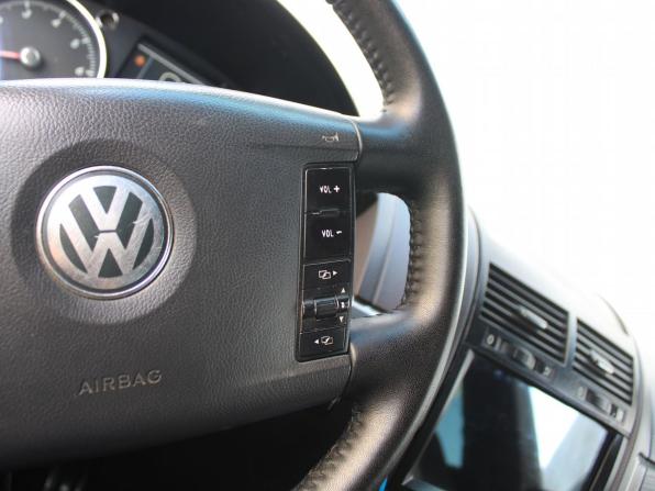 Volkswagen Touareg I с пробегом 2004 года, цена 779 000 рублей, 351091 км, внедорожник, Автокод Объявления