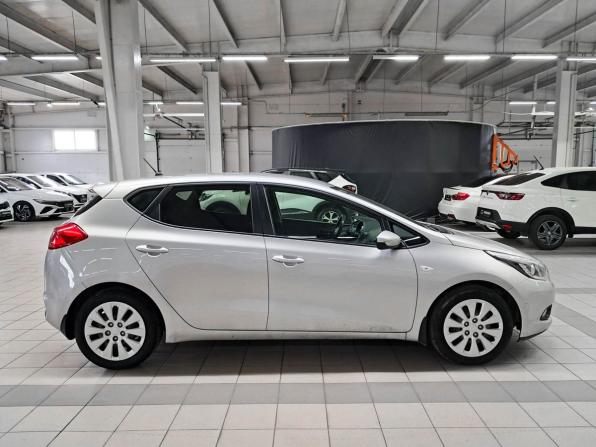 Kia Ceed II с пробегом 2014 года, цена 975 000 рублей, 143882 км, хэтчбек, Автокод Объявления