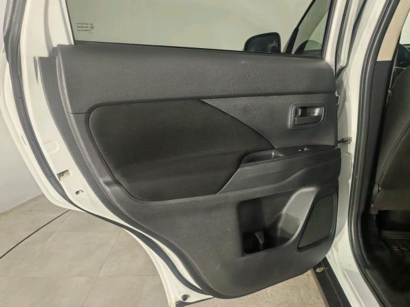 Mitsubishi Outlander III Рестайлинг 2 с пробегом 2017 года, цена 1 679 000 рублей, 139616 км, внедорожник, Автокод Объявления