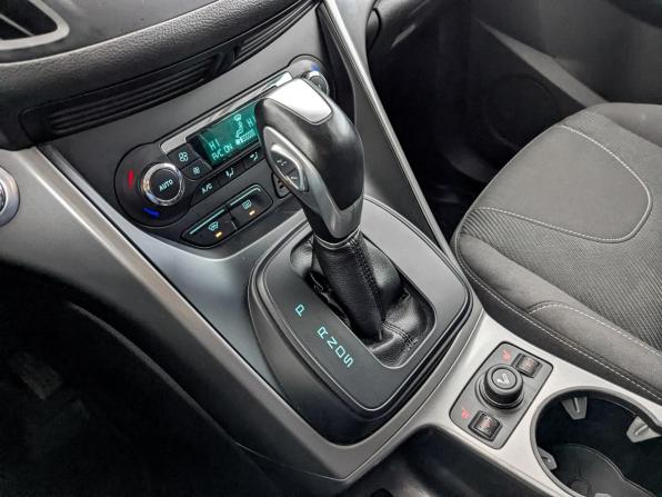 Ford Kuga II с пробегом 2015 года, цена 1 350 000 рублей, 145968 км, внедорожник, Автокод Объявления