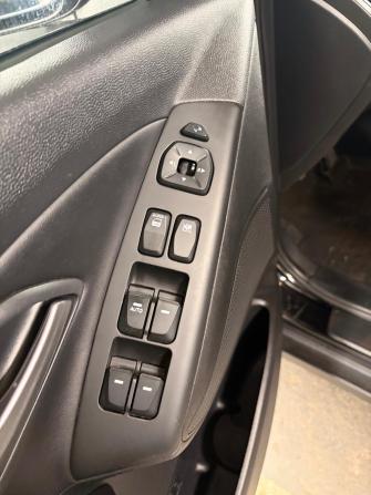 Hyundai ix35 I Рестайлинг с пробегом 2014 года, цена 1 270 000 рублей, 183654 км, внедорожник, Автокод Объявления