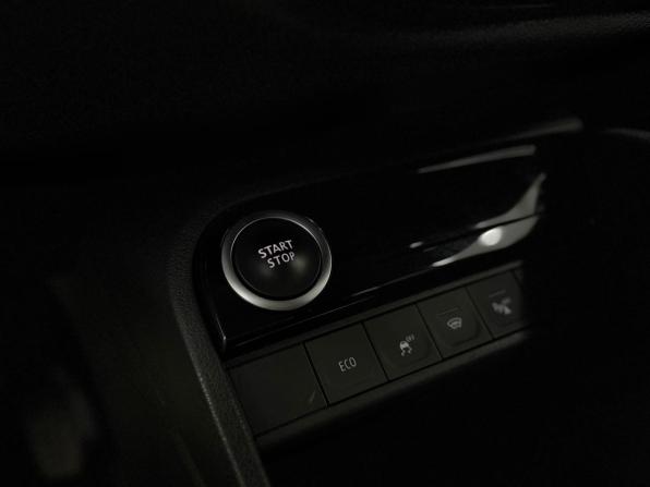 Renault Kaptur I Рестайлинг с пробегом 2021 года, цена 1 450 000 рублей, 109000 км, внедорожник, Автокод Объявления
