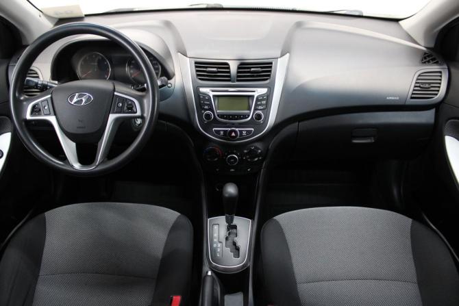 Hyundai Solaris I с пробегом 2014 года, цена 875 000 рублей, 80241 км, седан, Автокод Объявления