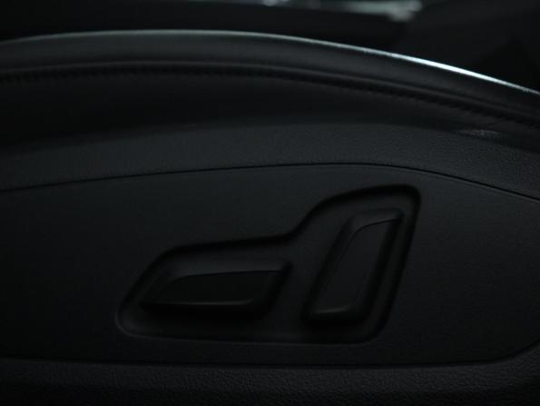 Audi A4 V (B9) Рестайлинг с пробегом 2021 года, цена 3 390 000 рублей, 30130 км, седан, Автокод Объявления