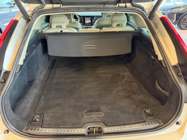Volvo V90 Cross Country I с пробегом 2017 года, цена 2 795 000 рублей, 113237 км, универсал, Автокод Объявления