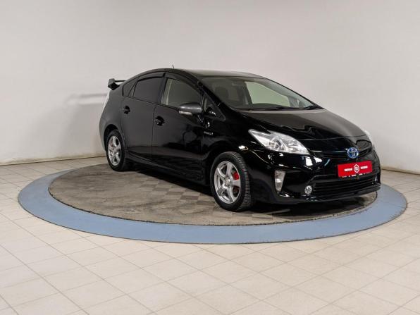 Toyota Prius III Рестайлинг (XW30) с пробегом 2015 года, цена 1 099 500 рублей, 275000 км, лифтбек, Автокод Объявления