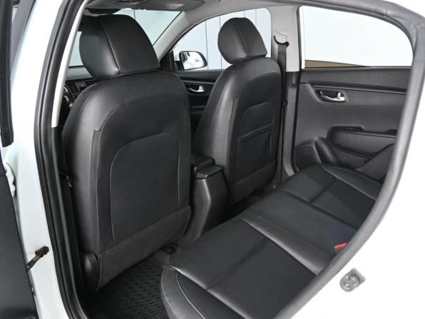 Kia Rio IV с пробегом 2018 года, цена 1 569 000 рублей, 109921 км, хэтчбек, Автокод Объявления