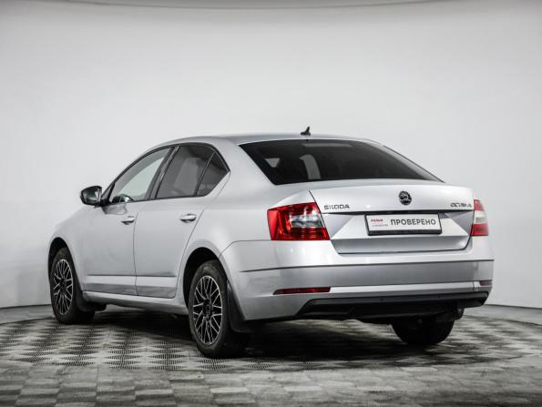 Skoda Octavia III (A7) Рестайлинг с пробегом 2018 года, цена 1 649 000 рублей, 123567 км, лифтбек, Автокод Объявления
