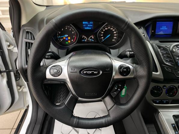 Ford Focus III с пробегом 2012 года, цена 595 000 рублей, 242964 км, хэтчбек, Автокод Объявления