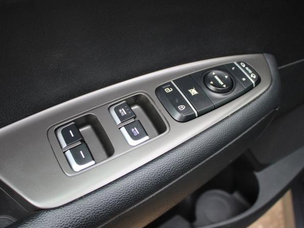 Kia Optima IV Рестайлинг с пробегом 2018 года, цена 2 059 000 рублей, 81644 км, седан, Автокод Объявления