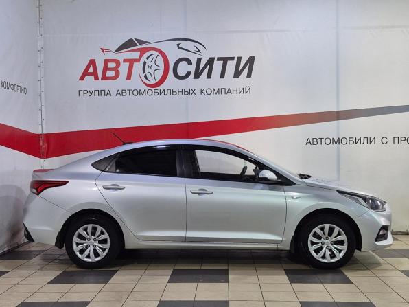 Hyundai Solaris II с пробегом 2018 года, цена 1 305 000 рублей, 158000 км, седан, Автокод Объявления