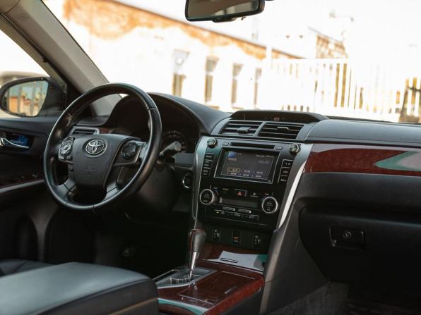 Toyota Camry VII (XV50) с пробегом 2013 года, цена 1 600 000 рублей, 254961 км, седан, Автокод Объявления