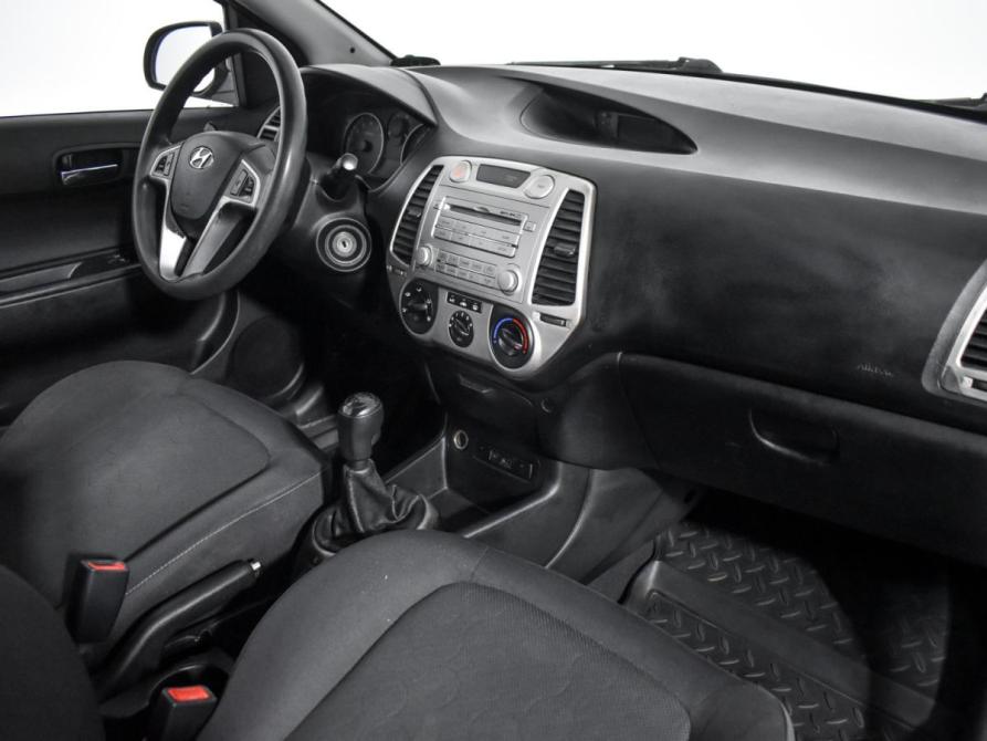 Hyundai i20 I Санкт-Петербург  - изображение 13