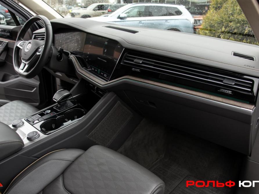 Volkswagen Touareg III Москва  - изображение 7